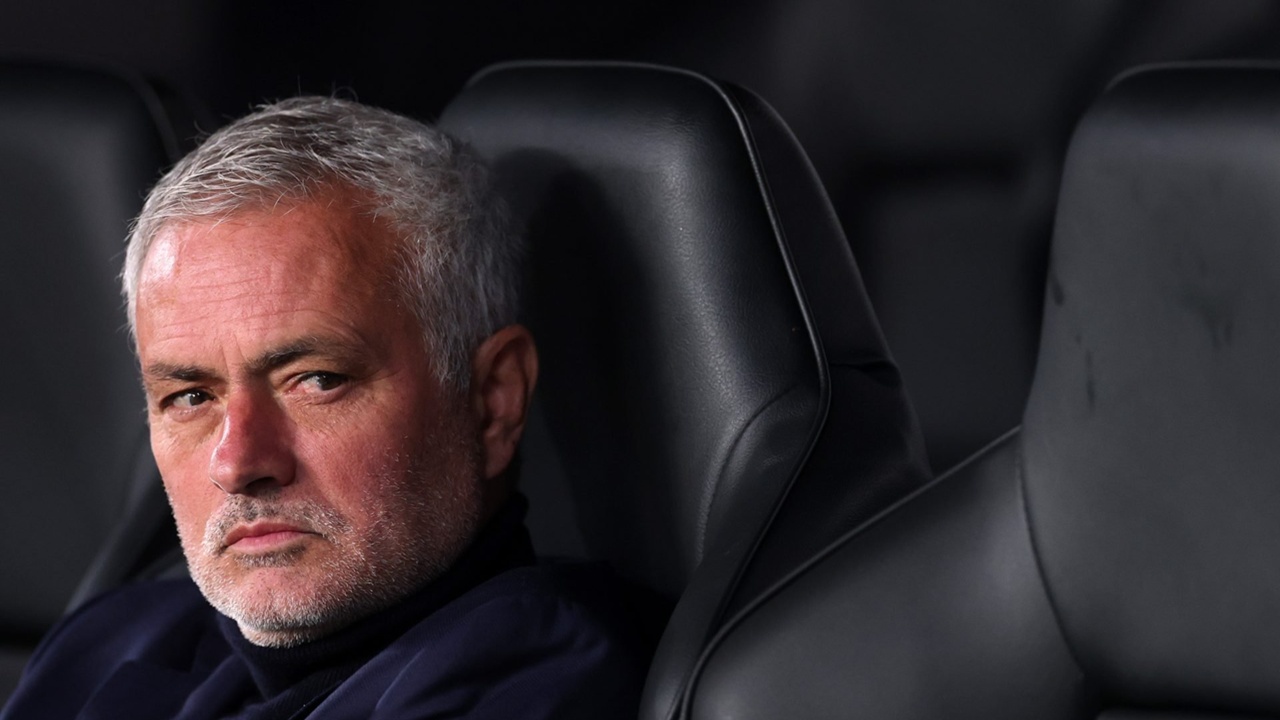 Real Madrid Akan Tunda Pengumuman Jose Mourinho