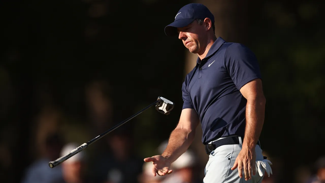Rory McIlroy menyelesaikan putaran terakhir dengan skor 69 atau 4-under secara keseluruhan untuk finis imbang di posisi ketujuh. (Foto: Golf Digest)