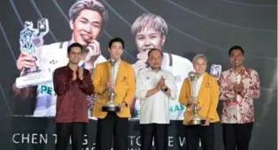 Tang Jie/Ee Wei Ganda Campuran Pertama Menangi Penghargaan Nasional