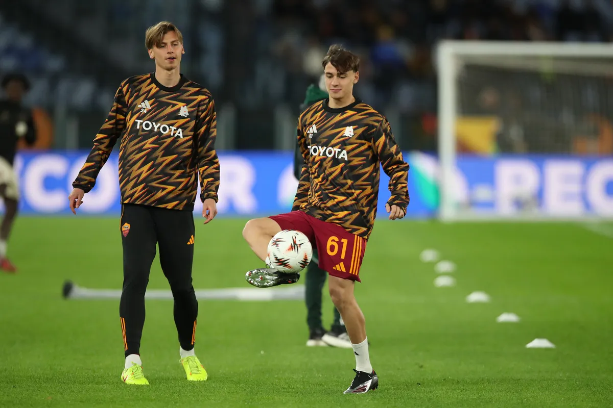 AS Roma Siap Lepas Ziolkowski, West Ham dan Newcastle Mengincar - sumber: (footballitalia)