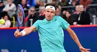 Daniel Altmaier Permalukan Petenis Unggulan Kedua Di Hamburg