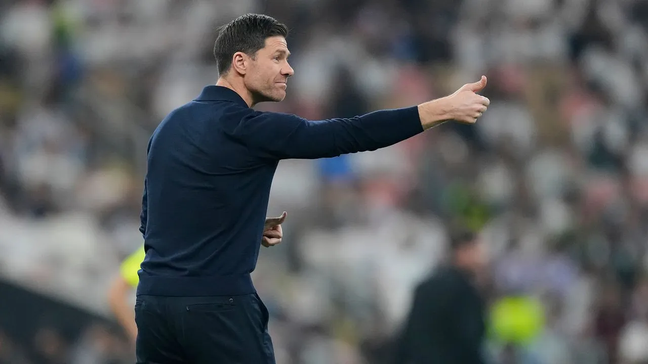Gus Poyet Yakin Xabi Alonso Bisa Sukses Bersama Chelsea