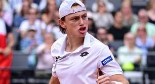 Ignacio Buse Kejutkan Juara Bertahan Di Hamburg
