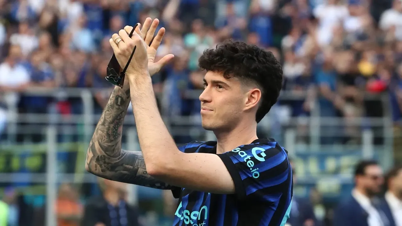 Jose Mourinho Ingin Jadikan Alessandro Bastoni sebagai Rekrutan Kunci