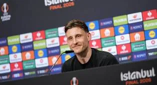 Maximilian Eggestein Tak Pedulikan Rekor Unai Emery di Liga Europa