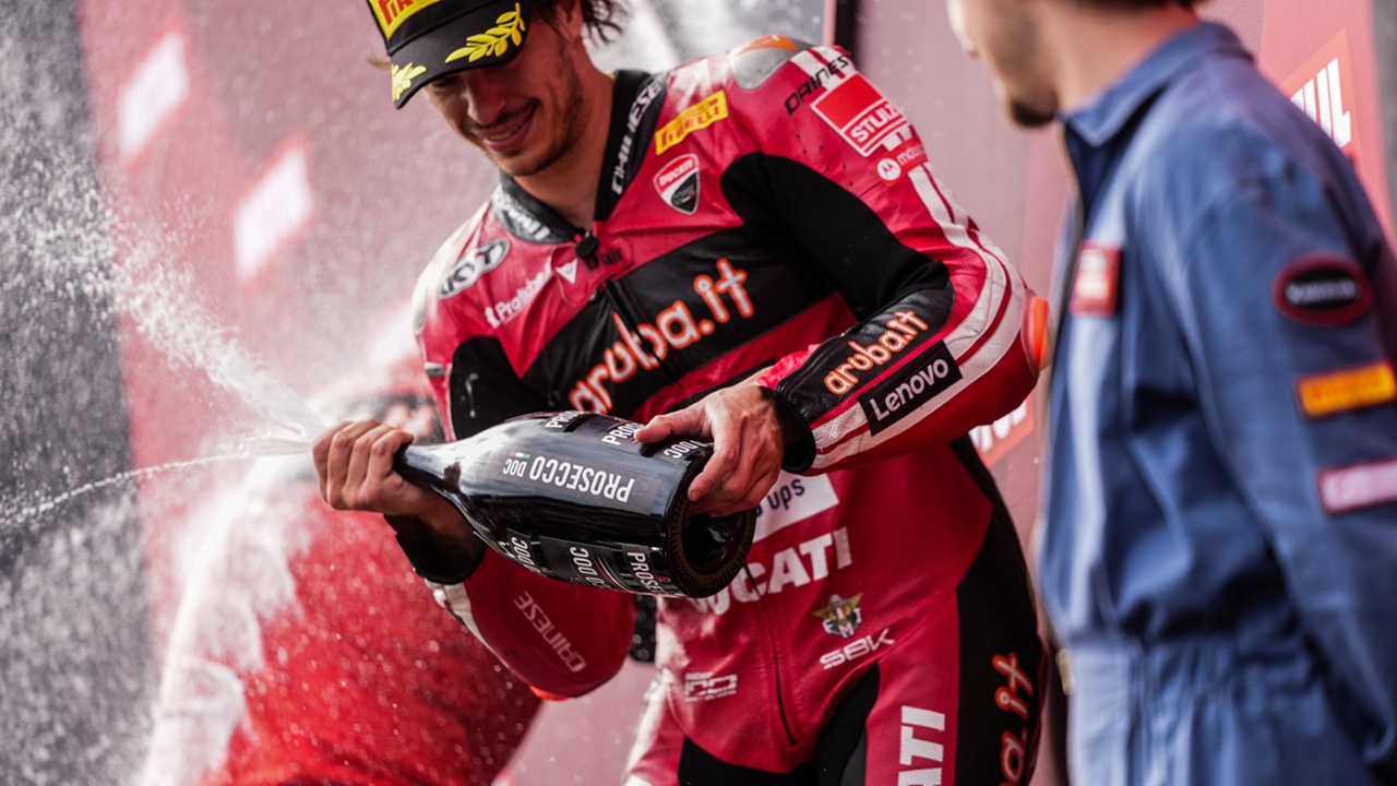 Nicolo Bulega Kini Sukses Menyamai Rekor Max Biaggi