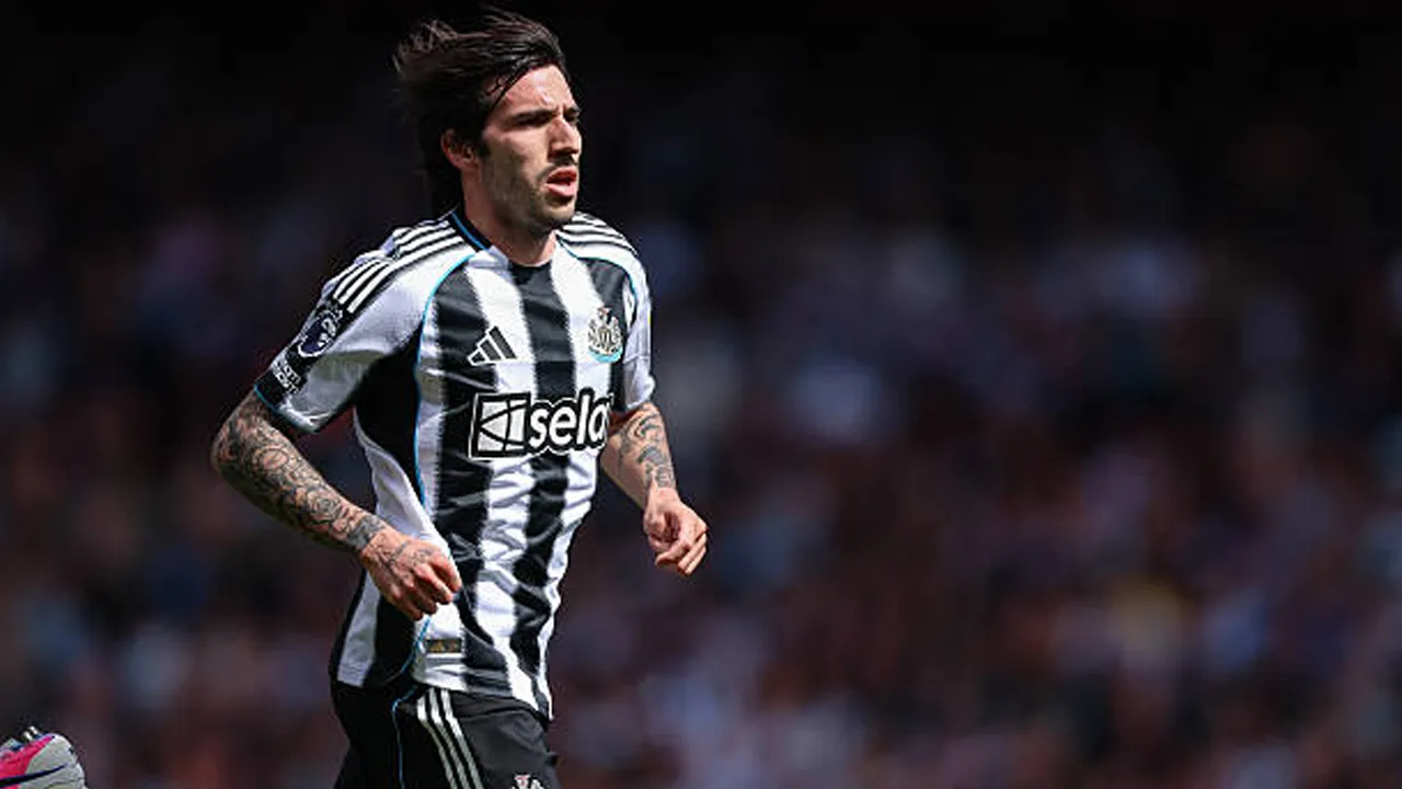 Spekulasi Sandro Tonali Dorong Newcastle Evaluasi Ulang Lini Tengah