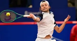Aleksandar Kovacevic Buat Felix Auger Aliassime Tertunduk Lesu Di Hamburg