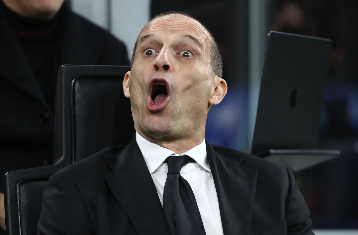 Allegri Bahas Masa Depan dengan Direktur Napoli di Tengah Konflik Milan - sumber: (footballitalia)