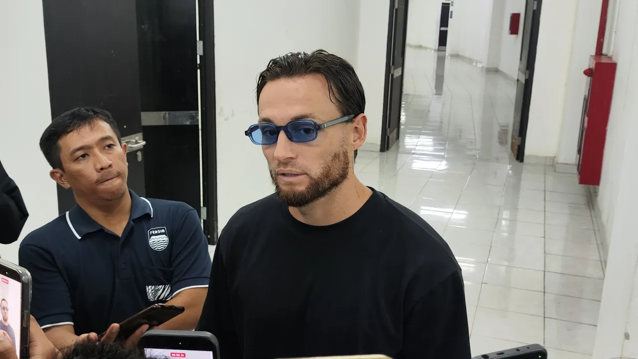 Kapten Persib, Marc Klok