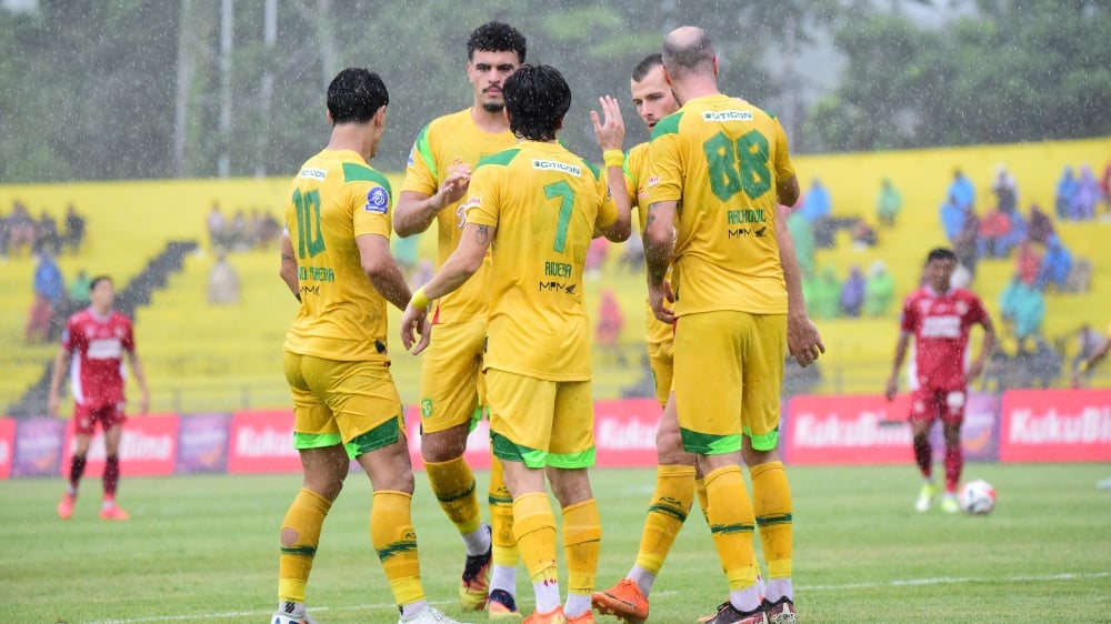 Evaluasi Tavares: Strategi Baru Persebaya Hadapi Persik