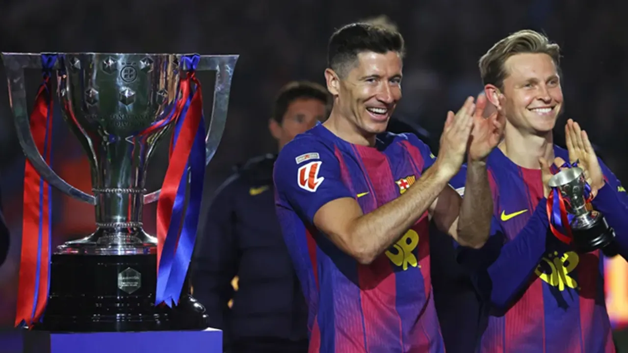 Frankie de Jong Sebut Barcelona Akan Merindukan Lewandowski