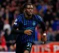 Inter Milan Bisa Jual Yann Bisseck Jika Tawaran Tembus 45 Juta Euro