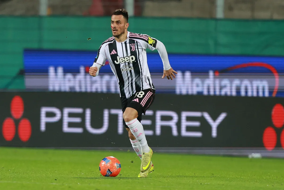 Kostic Tinggalkan Juventus Pasca Kontrak Berakhir Juni Mendatang - sumber: (footballitalia)