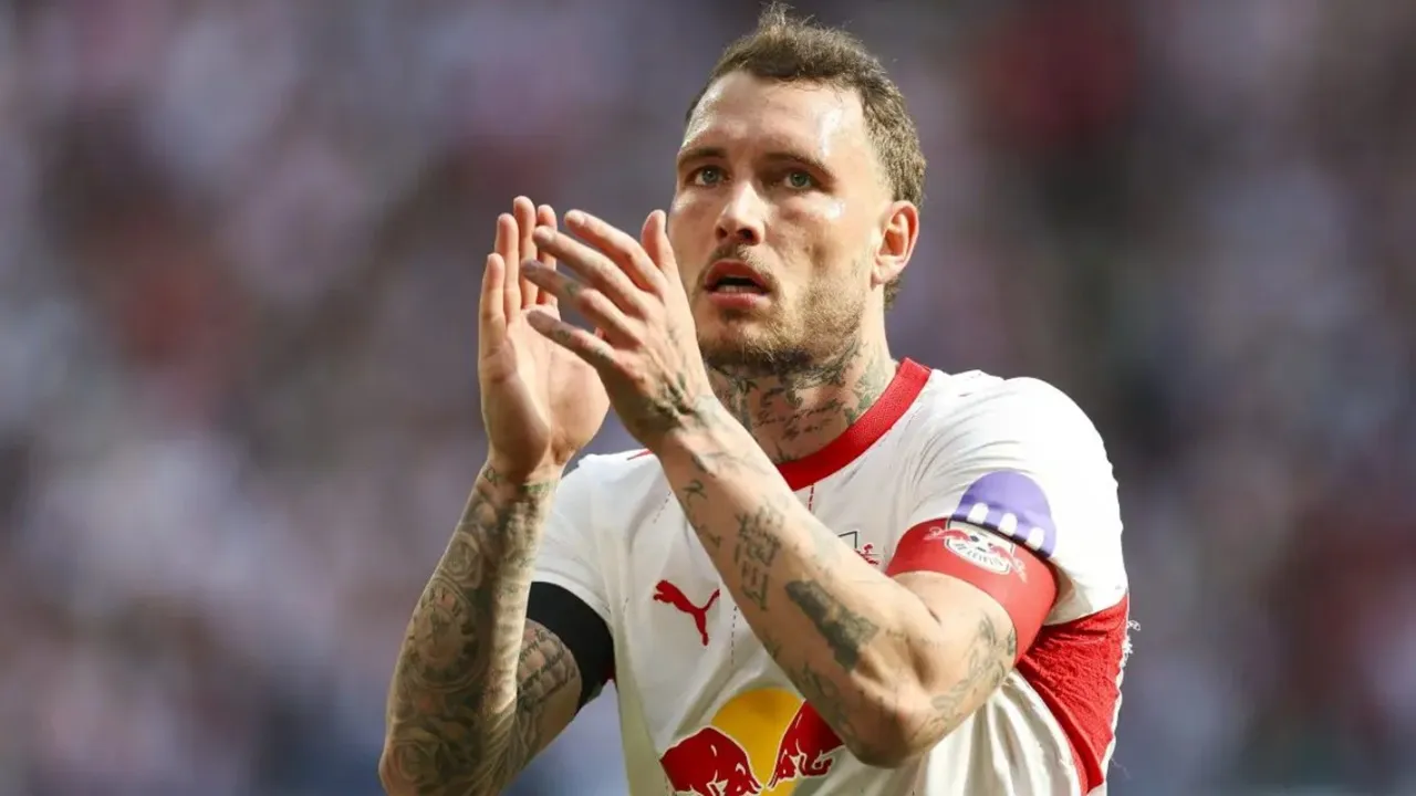 Meski Jadi Incaran Banyak Klub, David Raum Ingin Bertahan di Leipzig