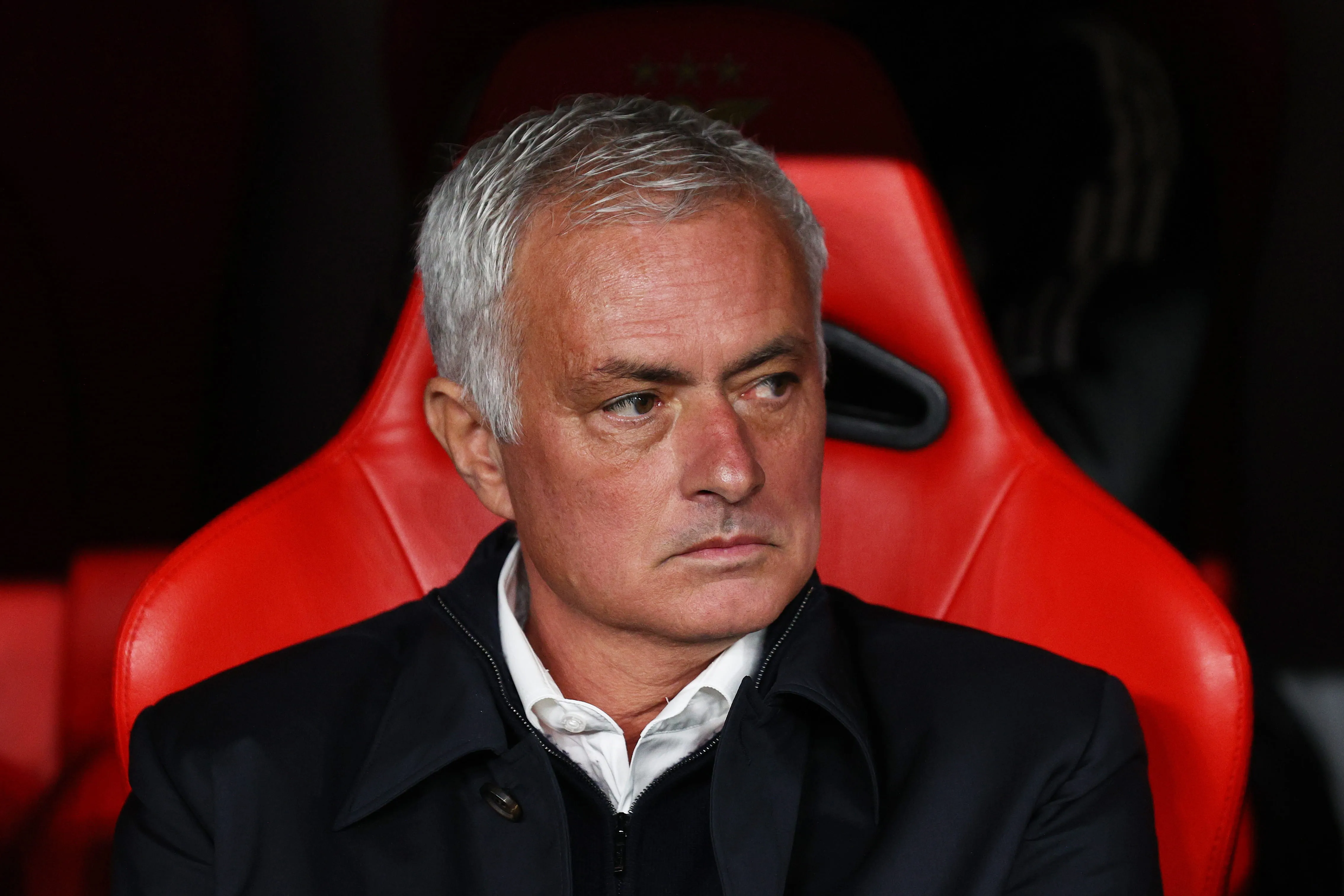 Mourinho Incar Bintang Barcelona Saat Tiba di Real Madrid - sumber: (footballespana)