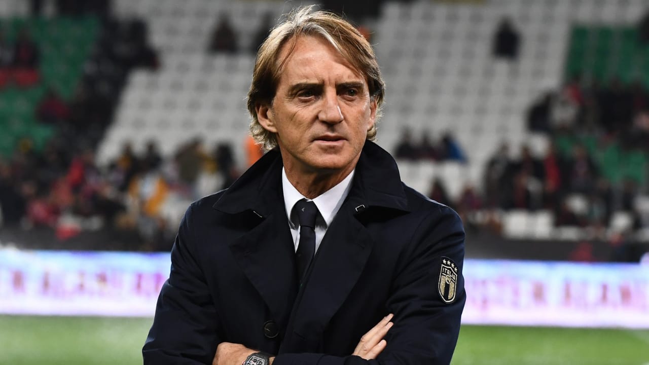 Roberto Mancini Sudah Dimaafkan Timnas Italia, Conte Tetap Terdepan
