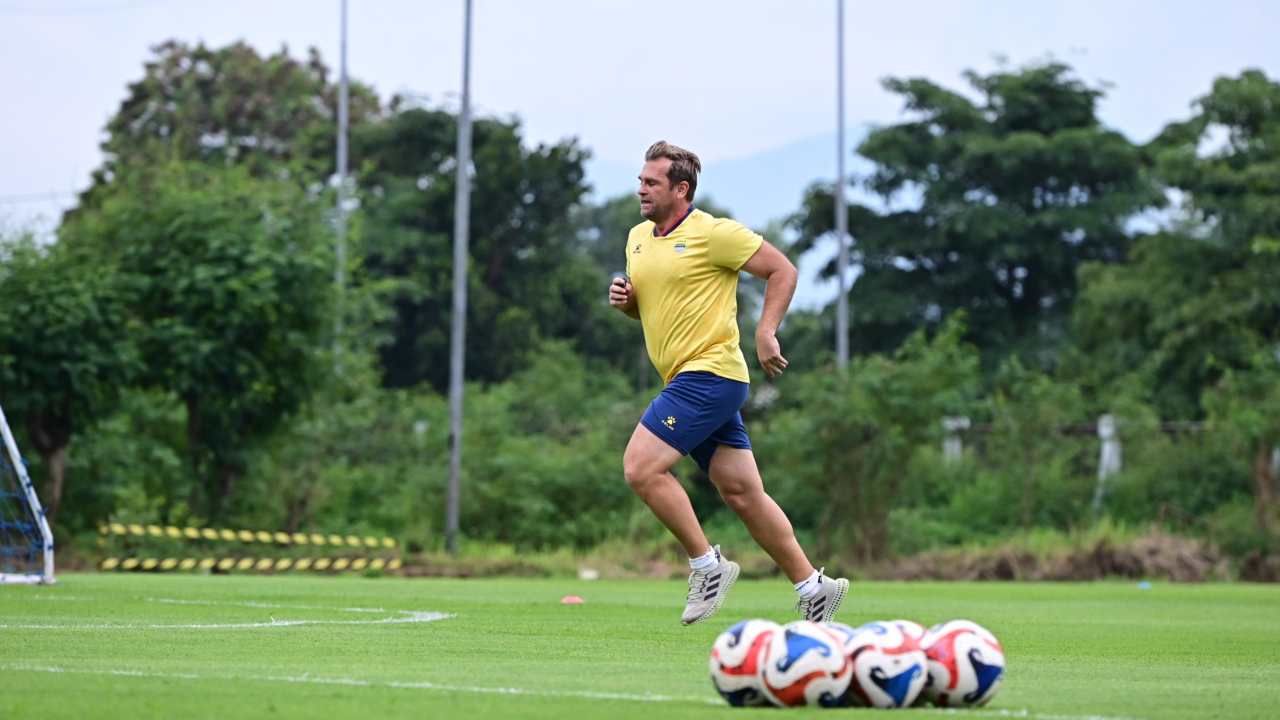 Takluk di Putaran Pertama, Persib Enggan Sepelekan Persijap
