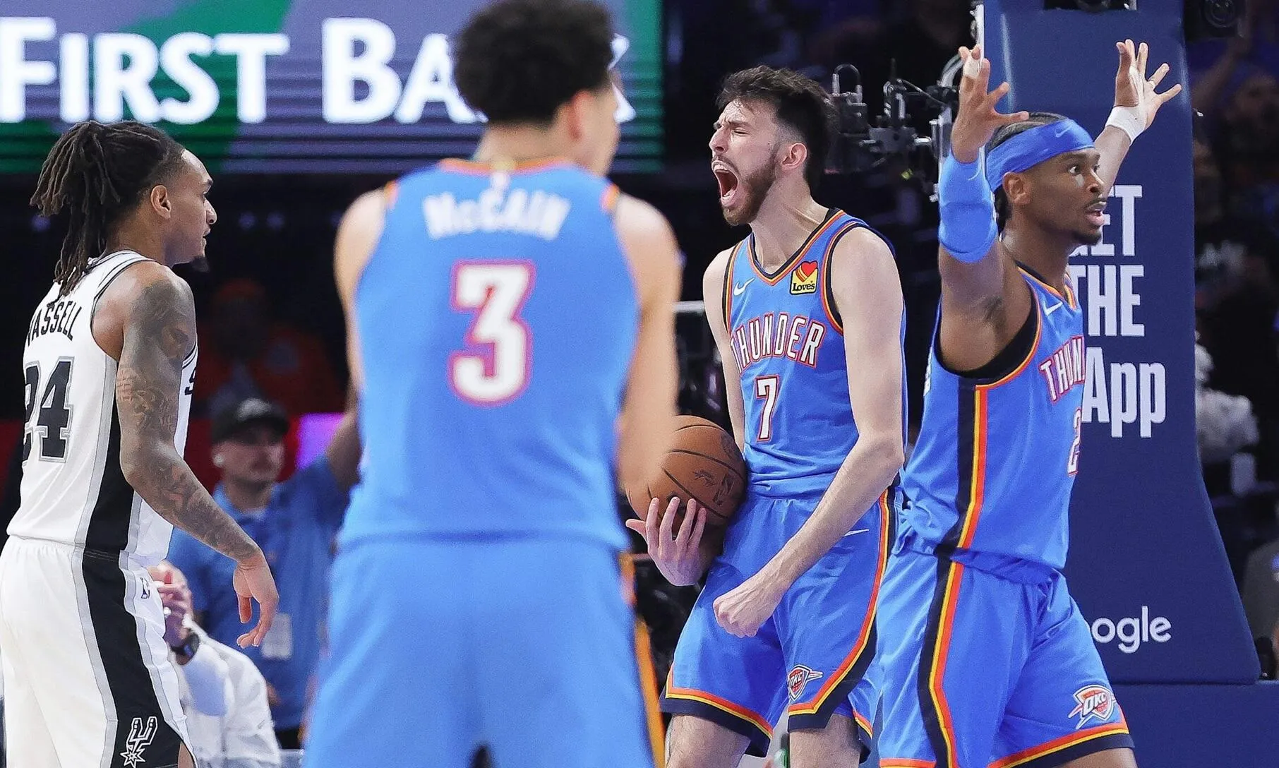 Thunder Samakan Seri, Gilgeous-Alexander Bersinar di Gim 2 - sumber: (mainbasket)