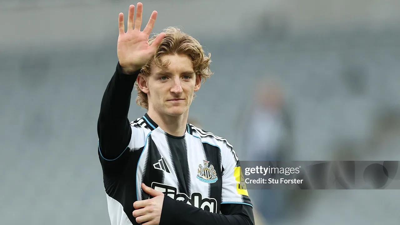 Anthony Gordon Siap Mainkan Laga Terakhir untuk Newcastle United?