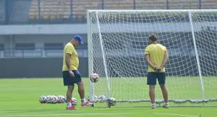 Bojan Sebut Komunikasi Tanpa Putus Bikin Persib Siap Juara