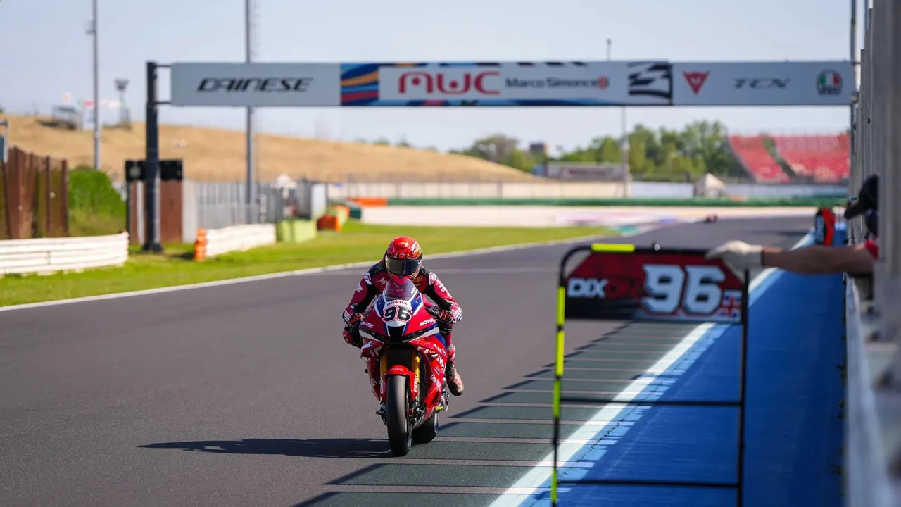 Jake Dixon Senang Bisa Kembali Geber Motor di Tes Misano