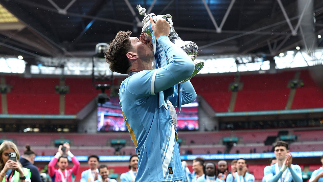 John Stones Ucap Salam Perpisahan Emosional untuk Fans Manchester City