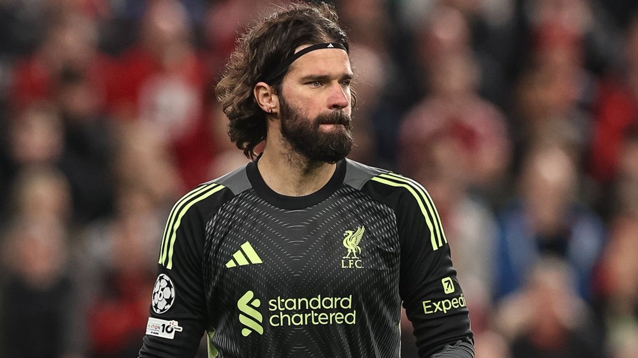 Juventus Berjuang untuk Selesaikan Transfer Alisson Becker