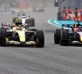 Liam Lawson Tanggapi Zak Brown soal Kesalahan Verstappen