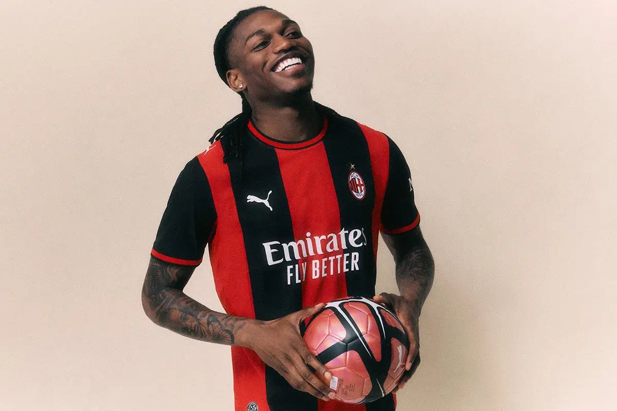 Milan Luncurkan Kostum Baru untuk Musim 2026-27, Debut Segera