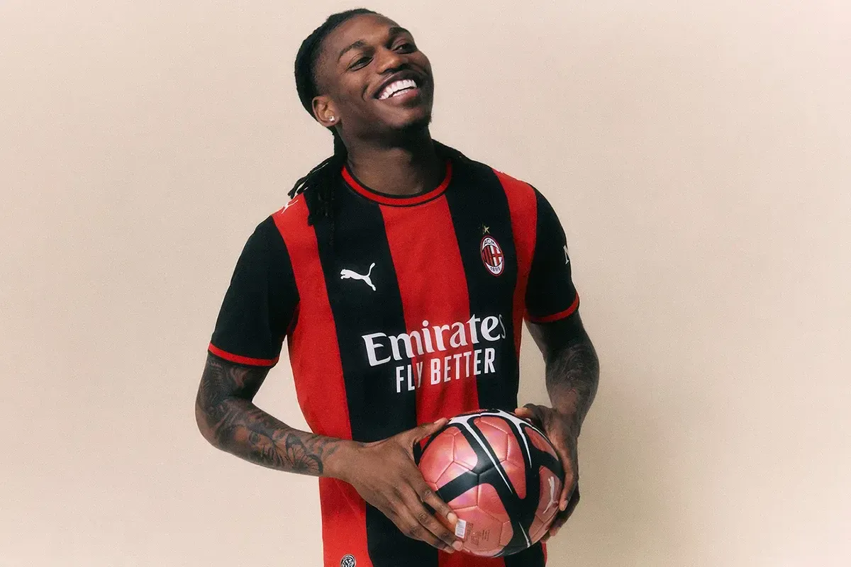 Milan Luncurkan Kostum Baru untuk Musim 2026-27, Debut Segera