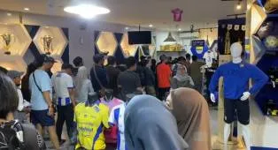 Penjualan Merchandise Persib Melonjak Drastis Jelang Juara