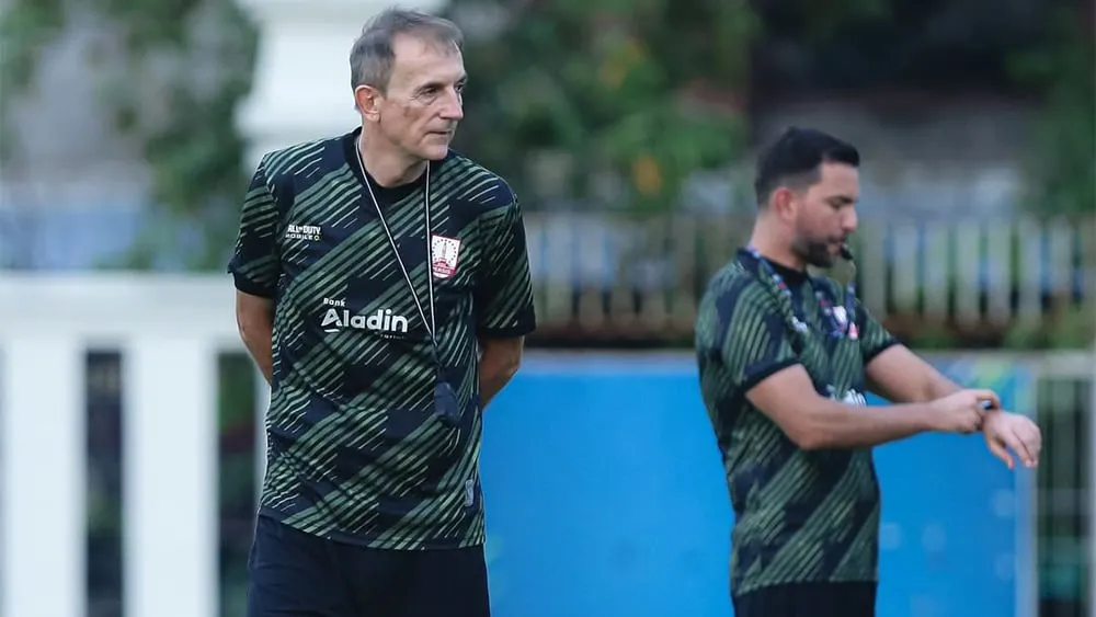 Persis Siapkan Strategi Maksimal Demi Amankan Kemenangan Kontra Persita - sumber: (ileagueid)