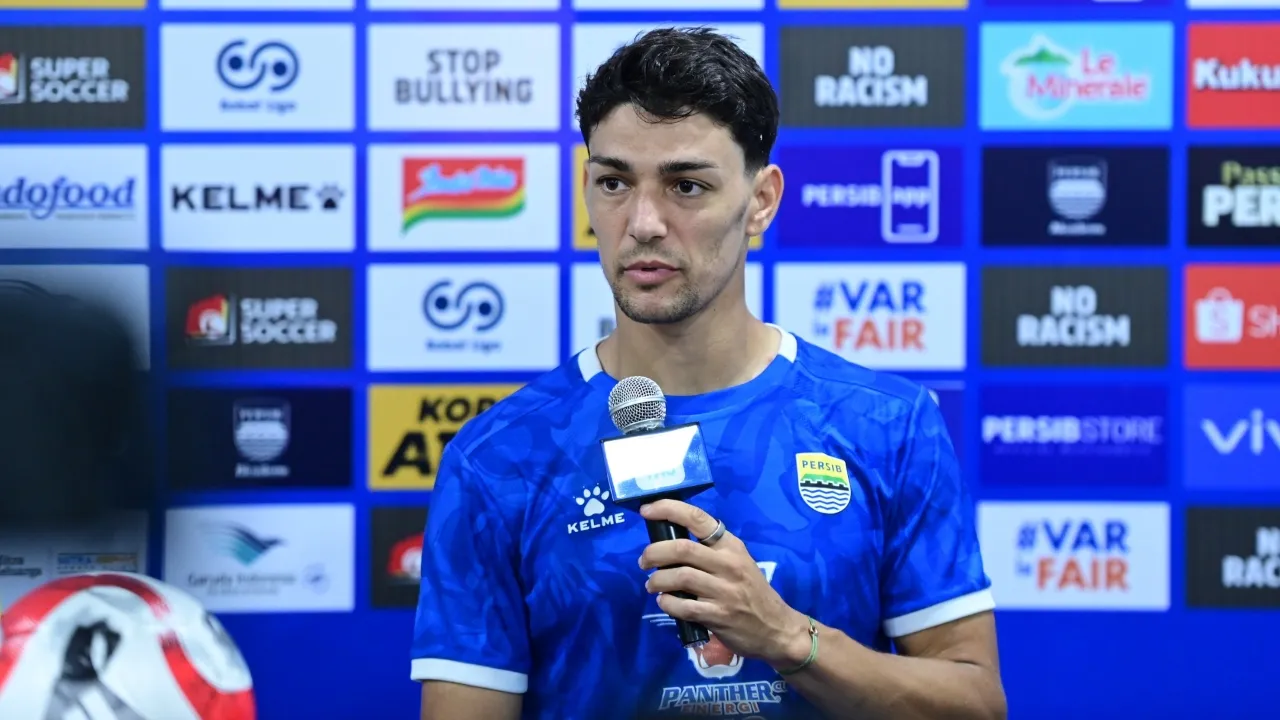 Bek Persib, Federico Barba