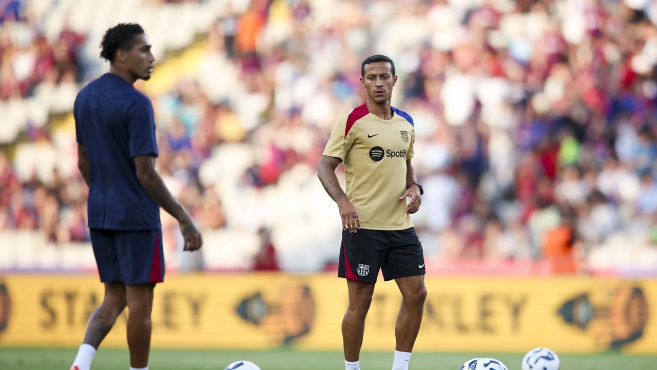 Thiago Alcantara Putuskan Tinggalkan Barcelona