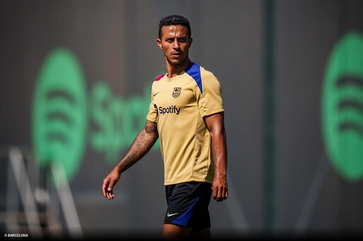 Thiago Alcantara Tinggalkan Barcelona, Flick Konfirmasi