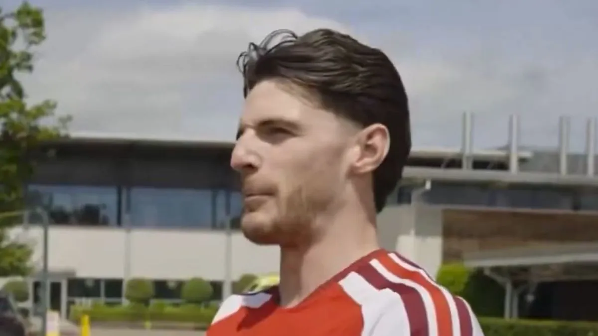 Declan Rice Bantah Tuduhan Aksi untuk Kamera - sumber: (footballlondon)