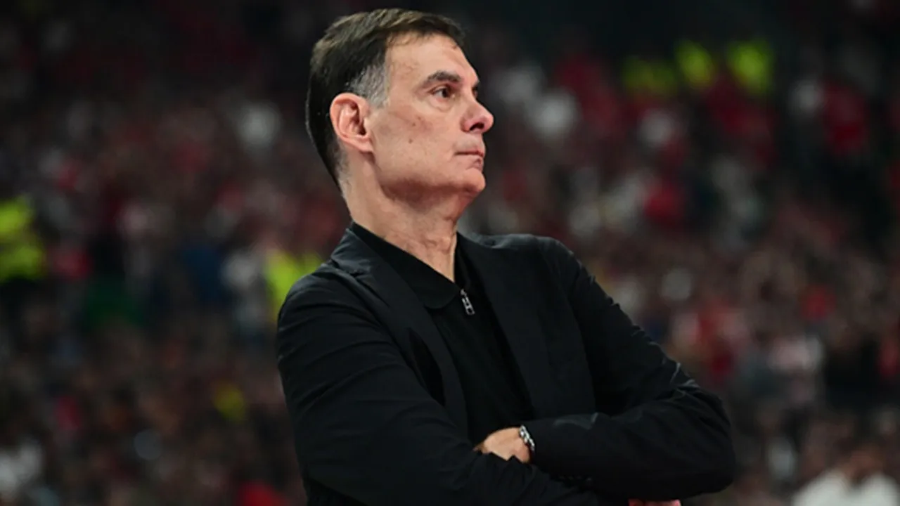 Giorgos Bartzokas Sebut Kunci Mengalahkan Fenerbahce