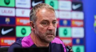 Hansi Flick Janji Barcelona Akan Terus Berkembang