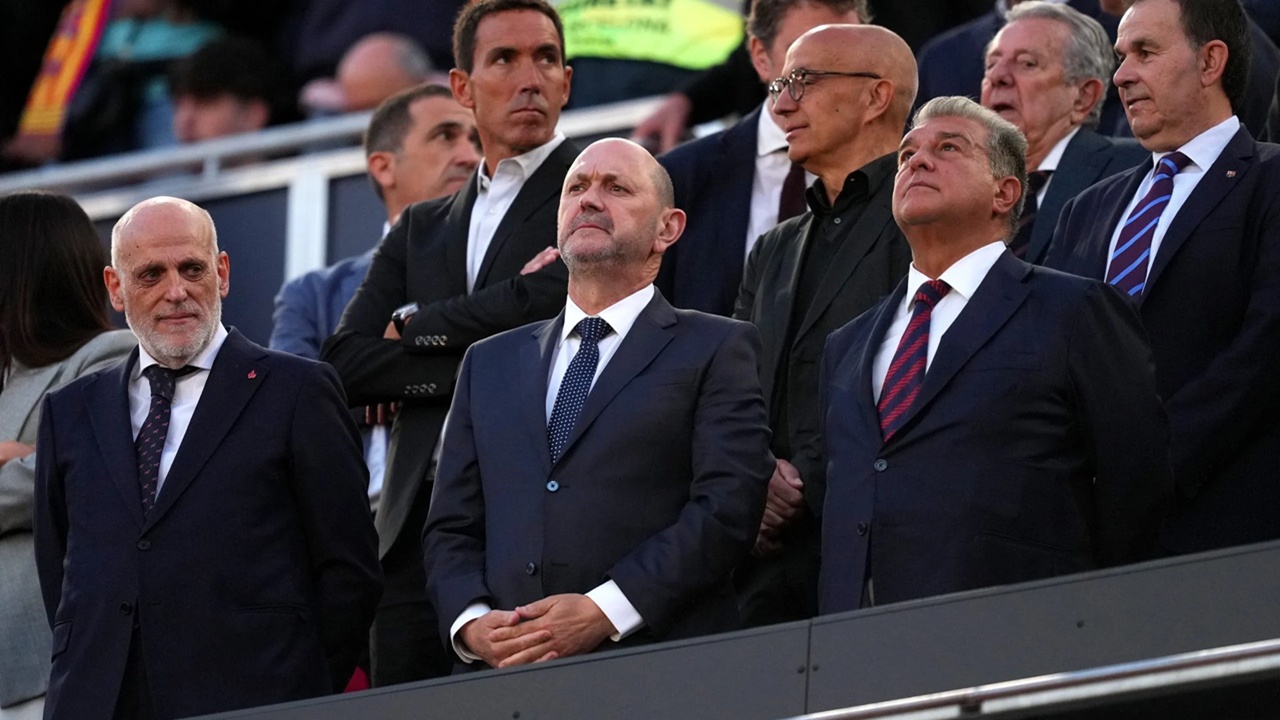 Joan Laporta Ingatkan Barcelona Tidak Menghabiskan Uang di Bursa Transfer