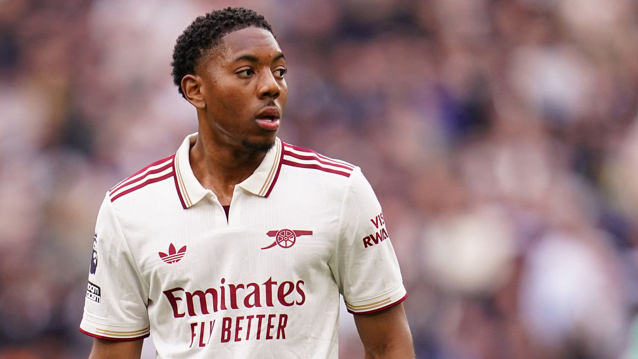 MU Diklaim Masih Punya Peluang Rekrut Myles Lewis-Skelly