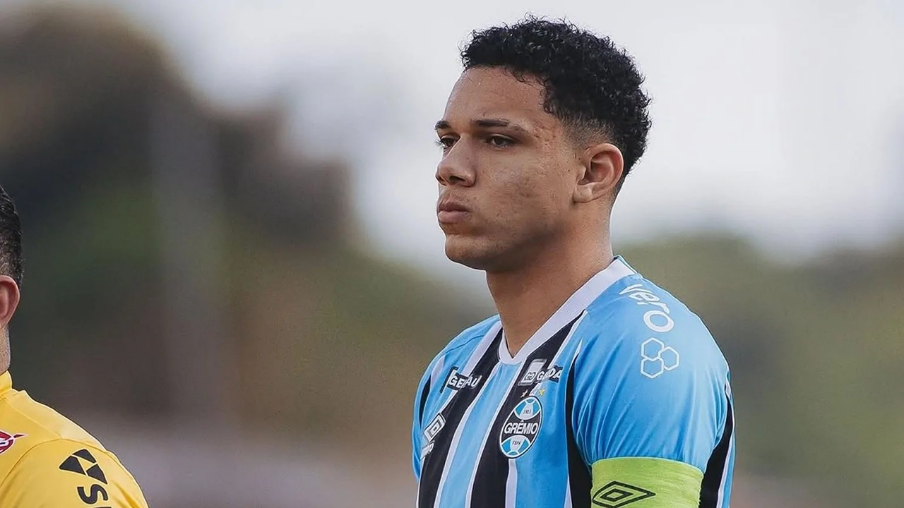 Newcastle United Terdepan dalam Perburuan Bek Brasil, Viery