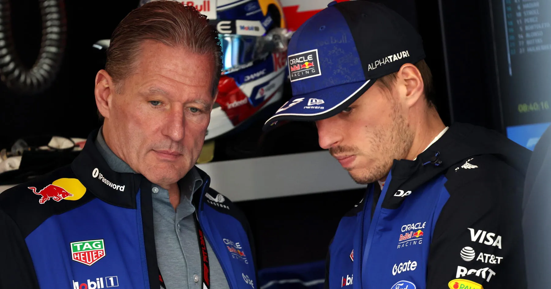 Red Bull: Candaan Internal Terkait Isu Keluar Verstappen - sumber: (racingnews365)