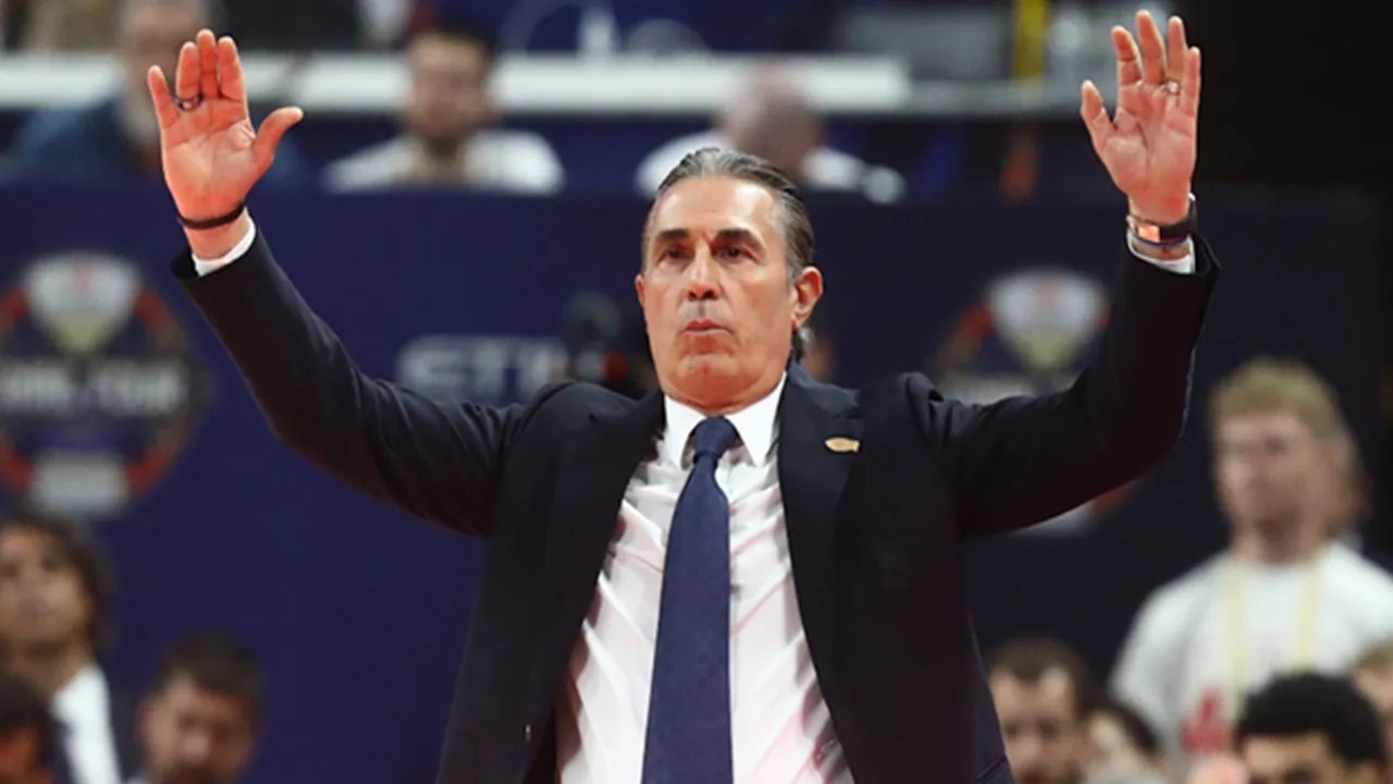 Sergio Scariolo Sukses Rotasi dengan Pemain Terbatas