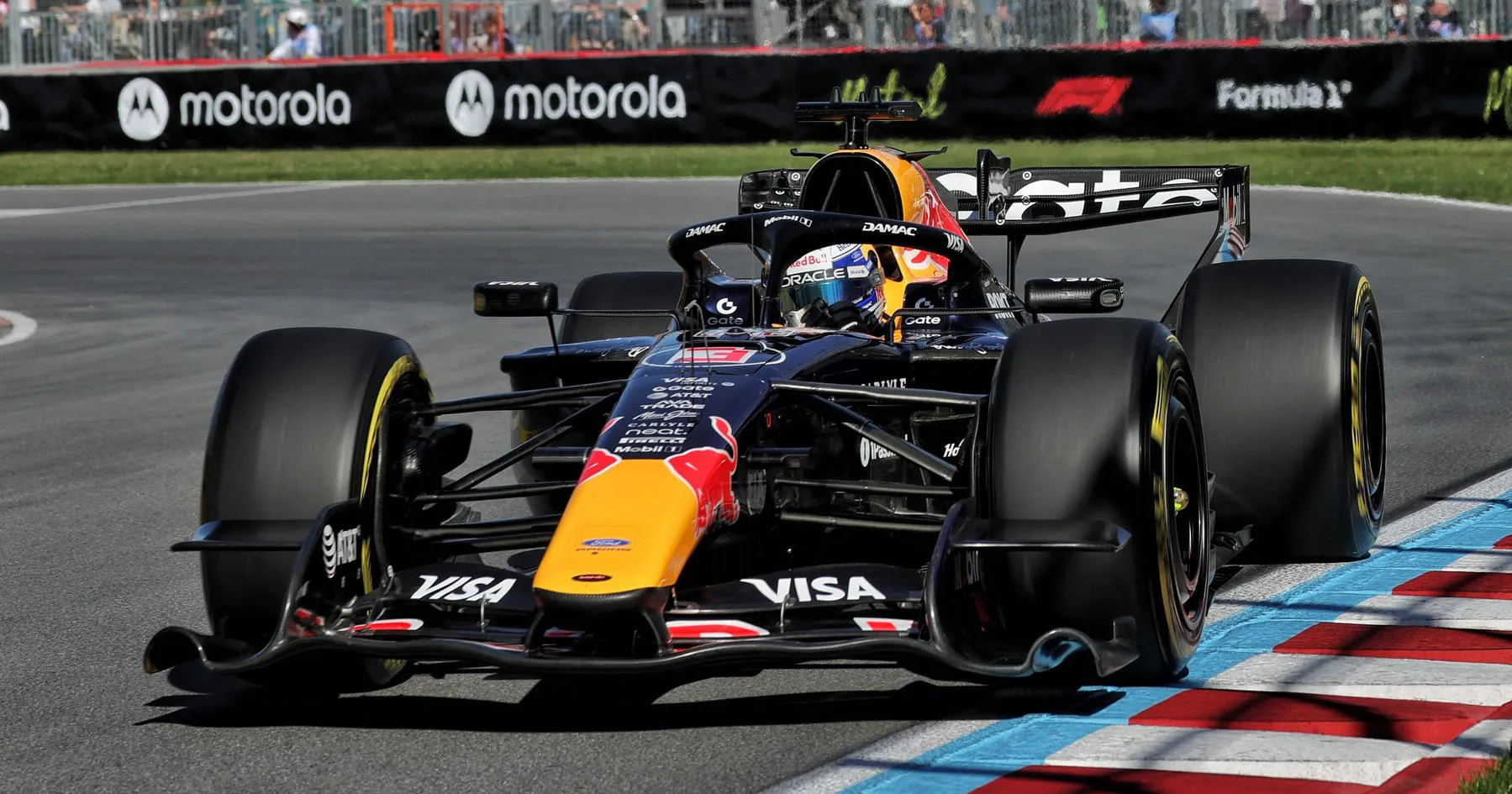 Verstappen Minta Red Bull Selidiki Masalah Pedal RB22 - sumber: (racingnews365)