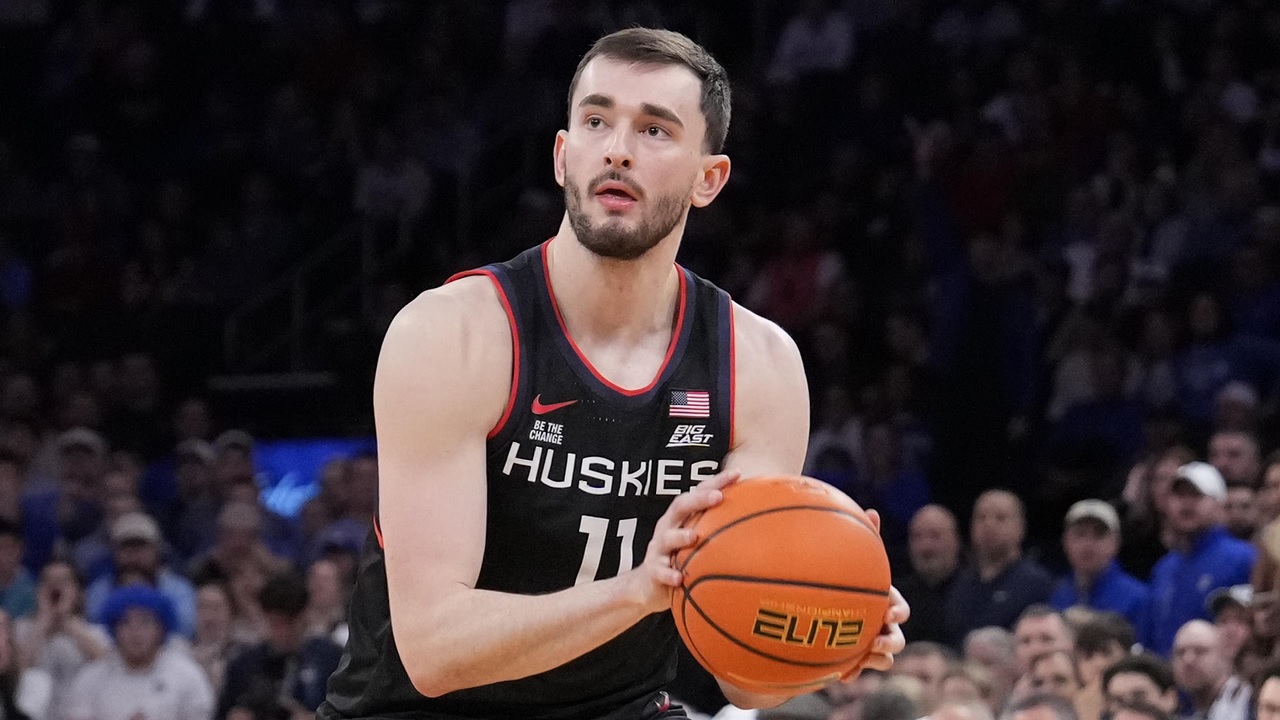 Alex Karaban Bersiap Jalani Workout Bersama Boston Celtics