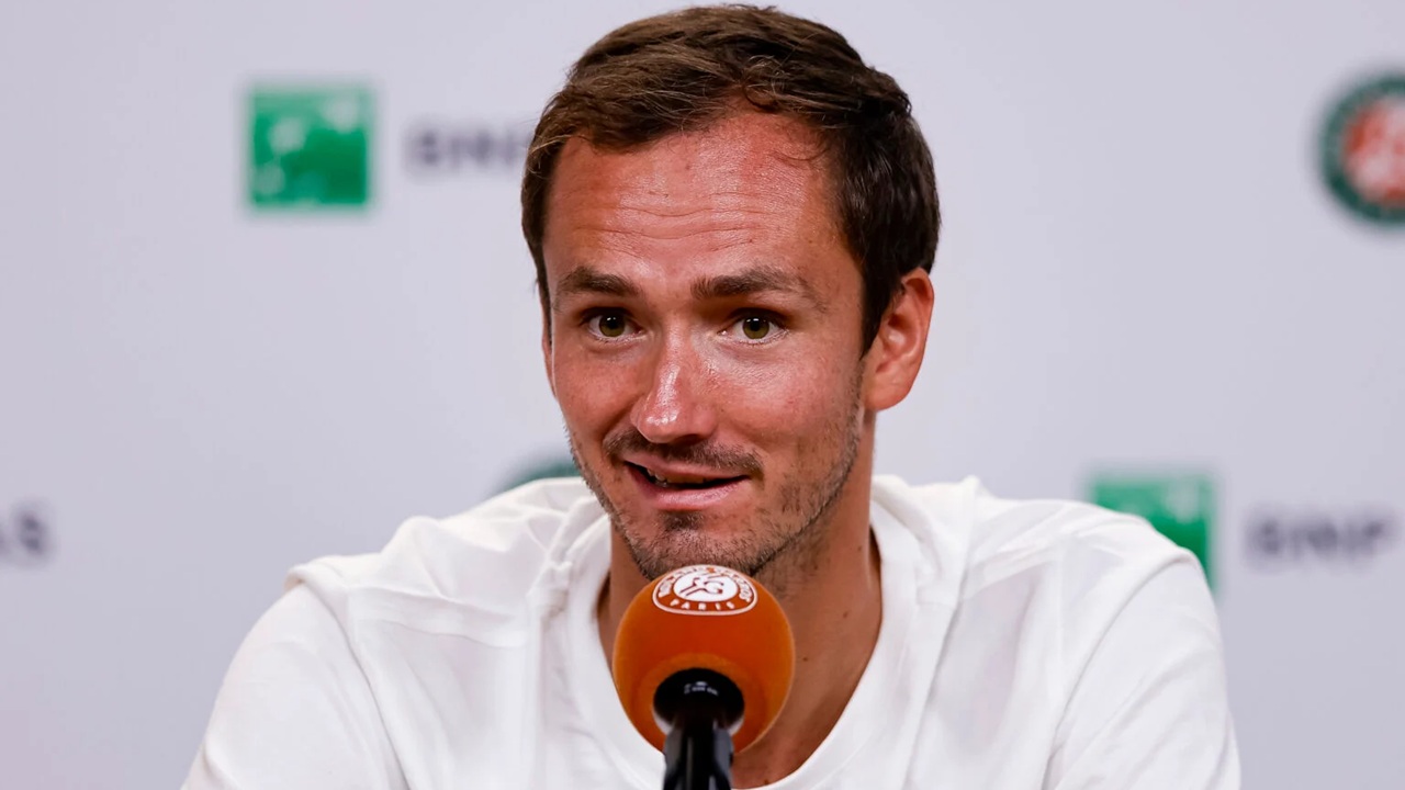 Daniil Medvedev Akui Tak Terpengaruh Dengan Pengunduran Diri Carlos Alcaraz