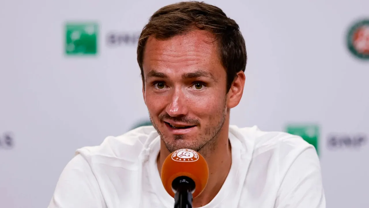 Daniil Medvedev Akui Tak Terpengaruh Dengan Pengunduran Diri Carlos Alcaraz Dari Roland Garros