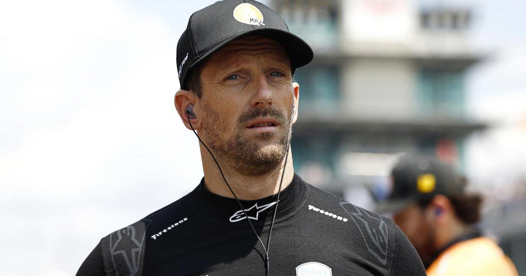Grosjean Kenang Kyle Busch dengan Mobil Khusus di Indy 500