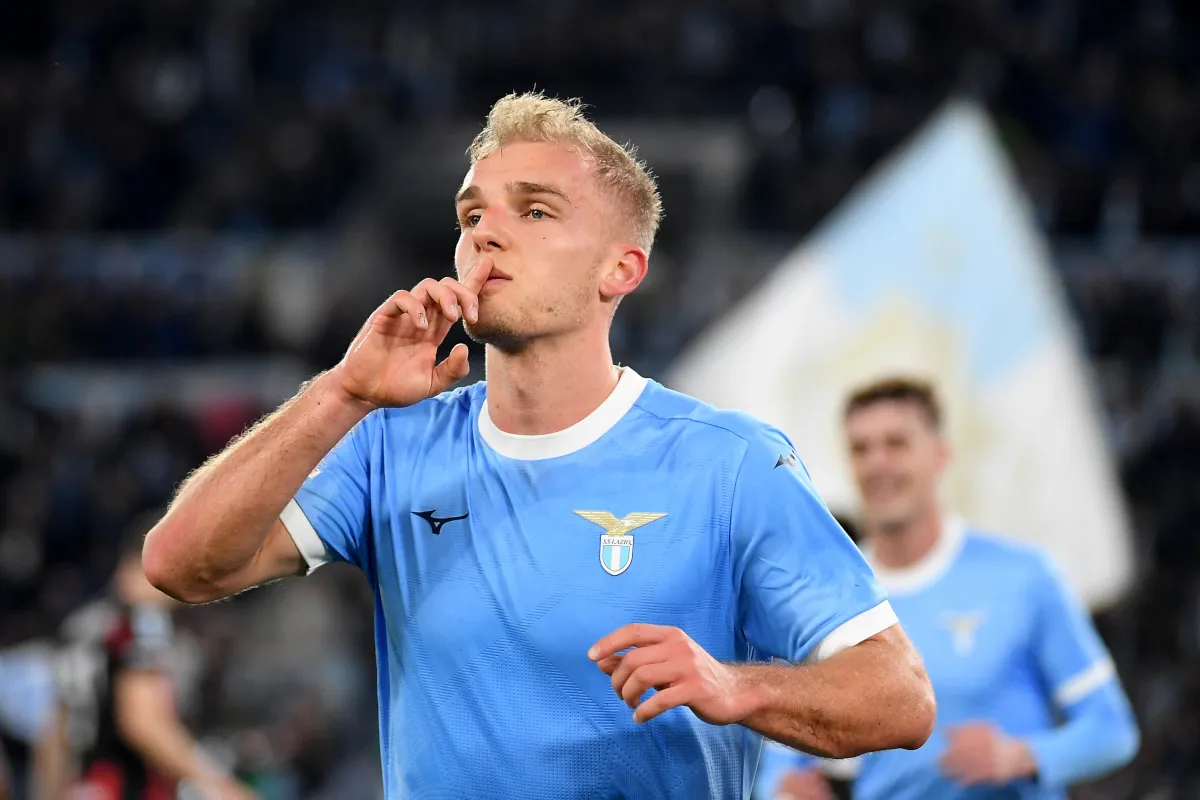 Isaksen Mogok Main, Lazio Fokus Kejar Noslin dari Bologna dan Feyenoord - sumber: (footballitalia)